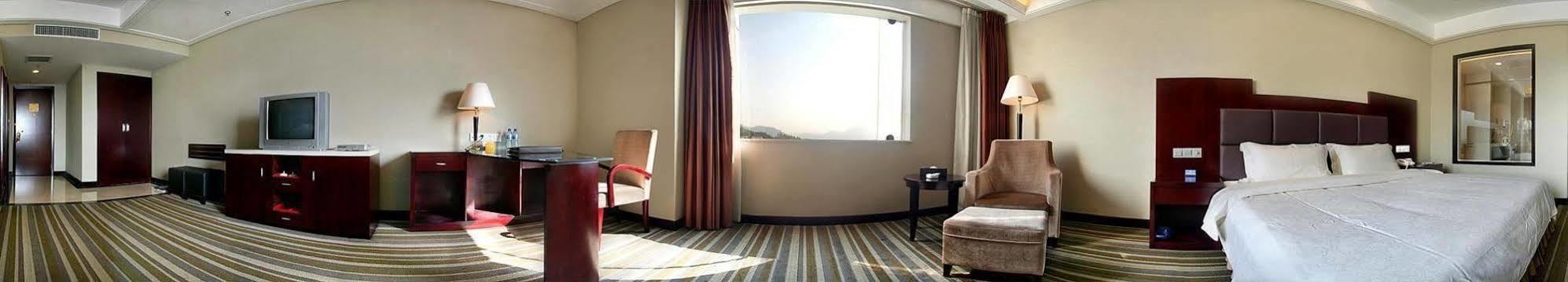 Phoenix Grand Hotel Fenghuang Eksteriør billede